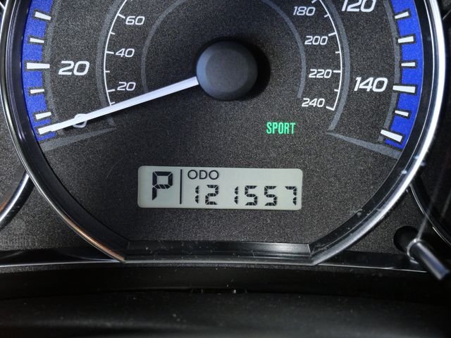 Used 2011 White Subaru 2.5X image 24