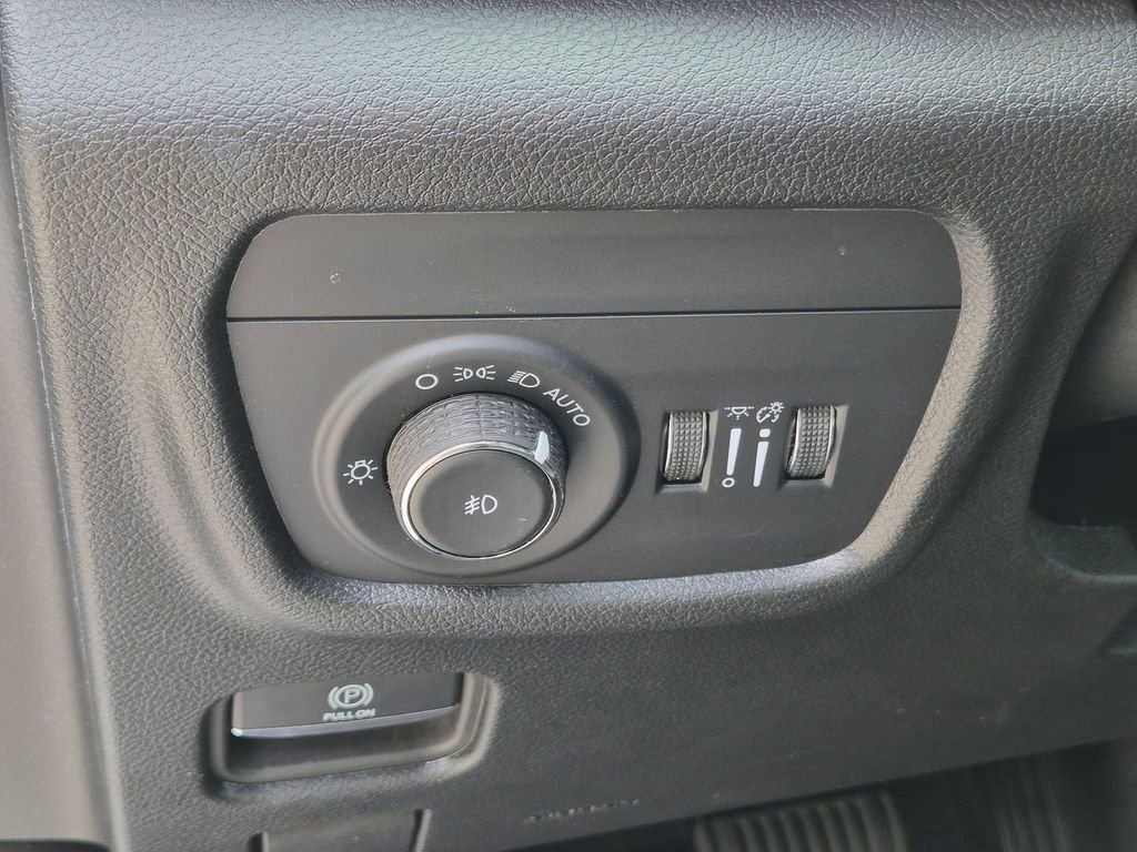 Certified Used 2024 White Jeep Limited image 15