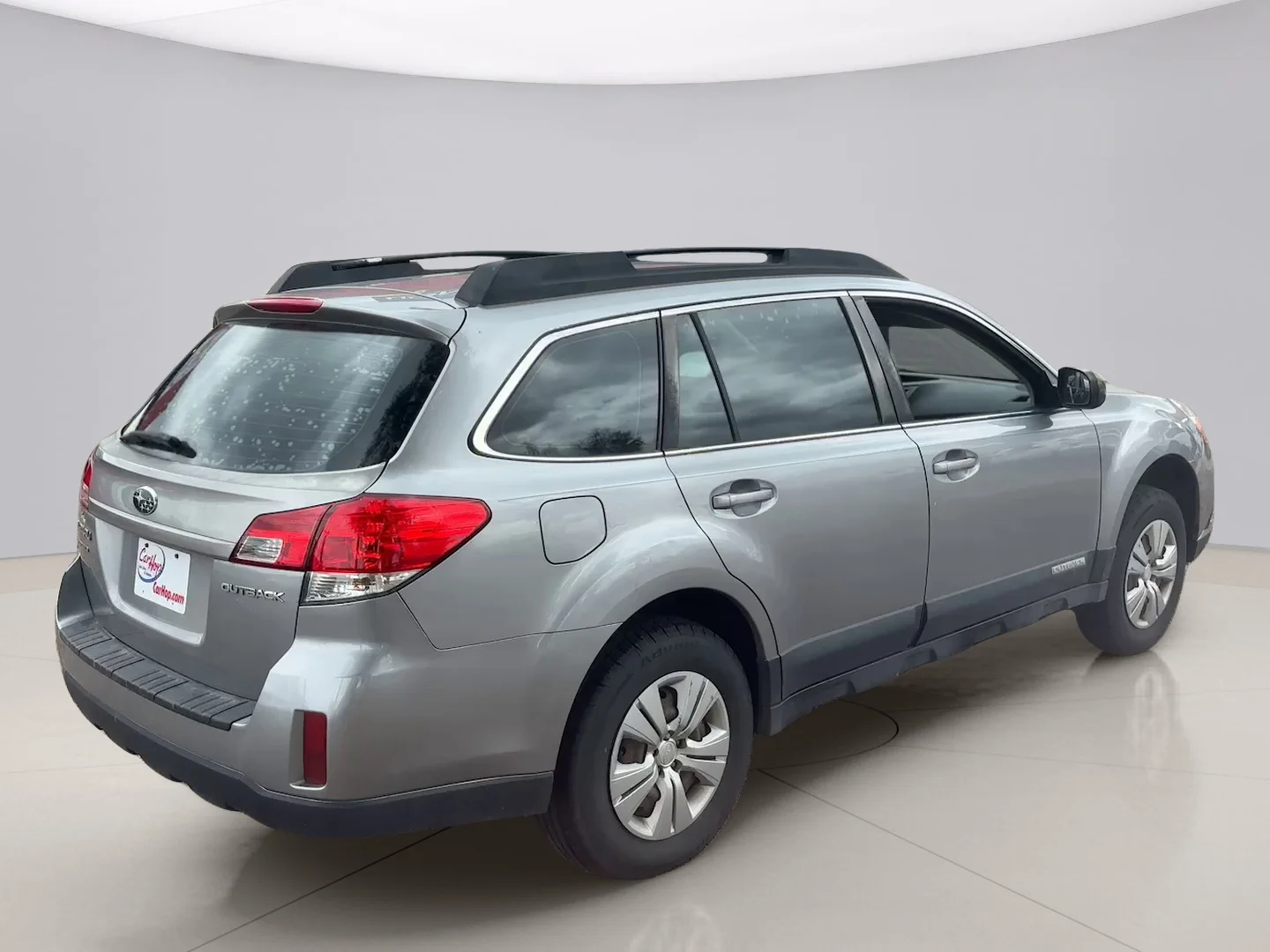 Used 2010 Silver Subaru 2.5I image 5