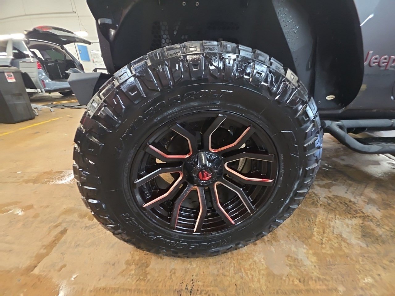 Used 2021 Granite Crystal Metallic Clearcoat Jeep Unlimited Rubicon image 18
