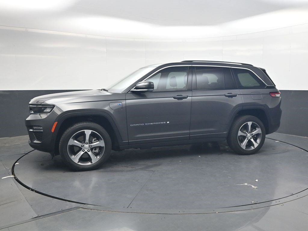 Used 2022 Baltic Gray Metallic Clearcoat Jeep 4xe image 8