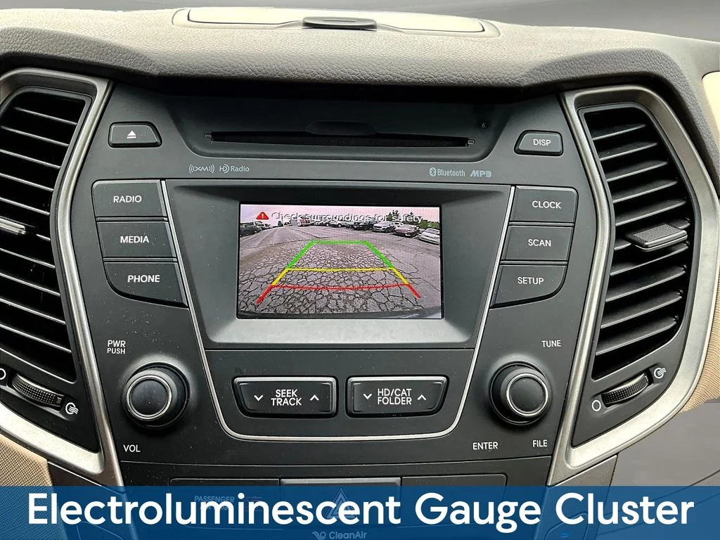 Used 2014 Green Hyundai Base image 17
