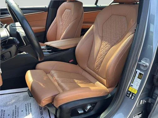 Used 2023 Gray BMW 540i xDrive image 16