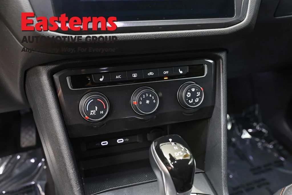 Used 2024 Gray Volkswagen 2.0T Wolfsburg Edition image 19
