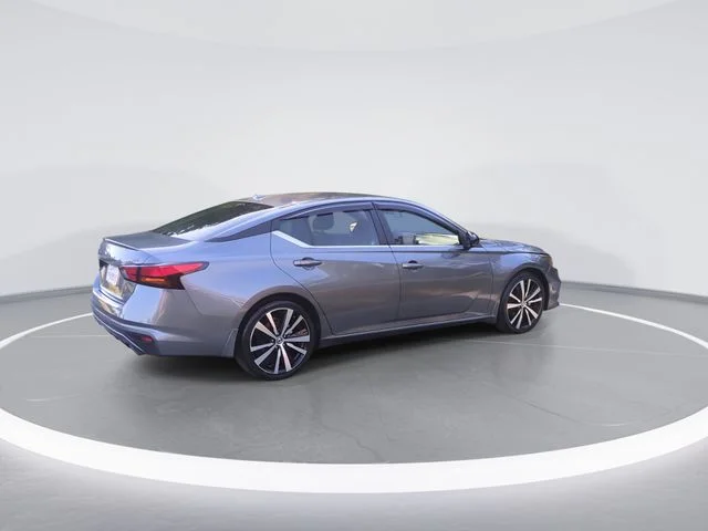 Used 2021 Gray Nissan 2.5 SR image 8