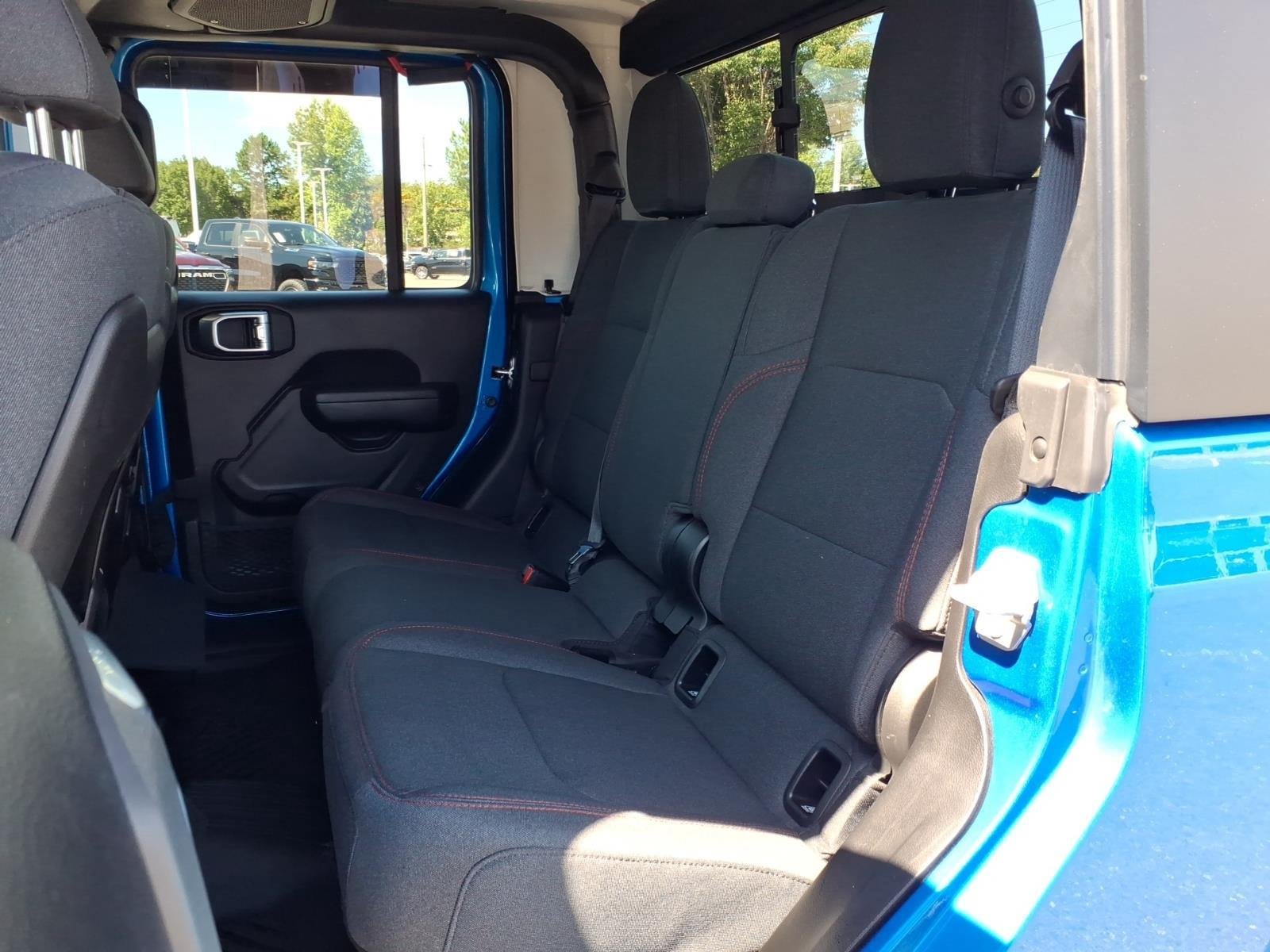 Used 2024 Hydro Blue Pearlcoat Jeep Rubicon image 21