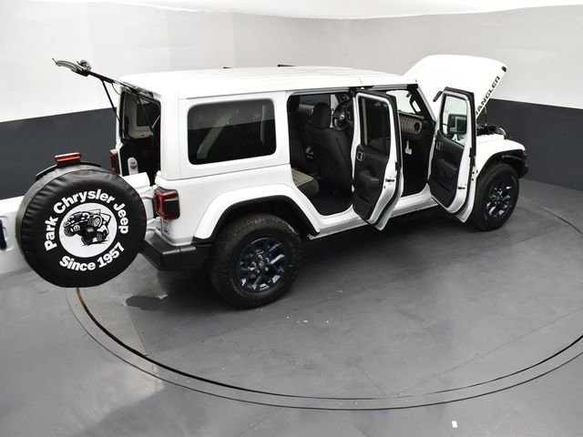 New 2026 Bright White Clear-Coat Exterior Paint Jeep 85th Anniversary Edition image 30