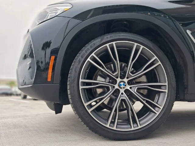 Used 2024 Black BMW sDrive30i image 32