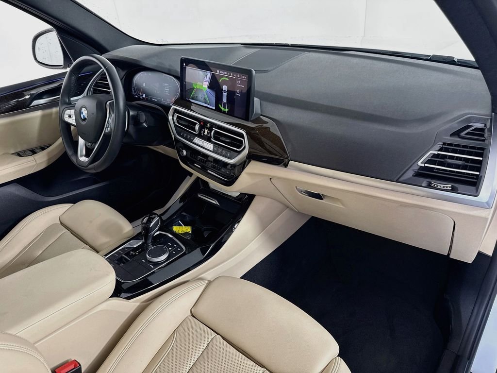 Used 2022 Alpine White BMW sDrive30i image 30