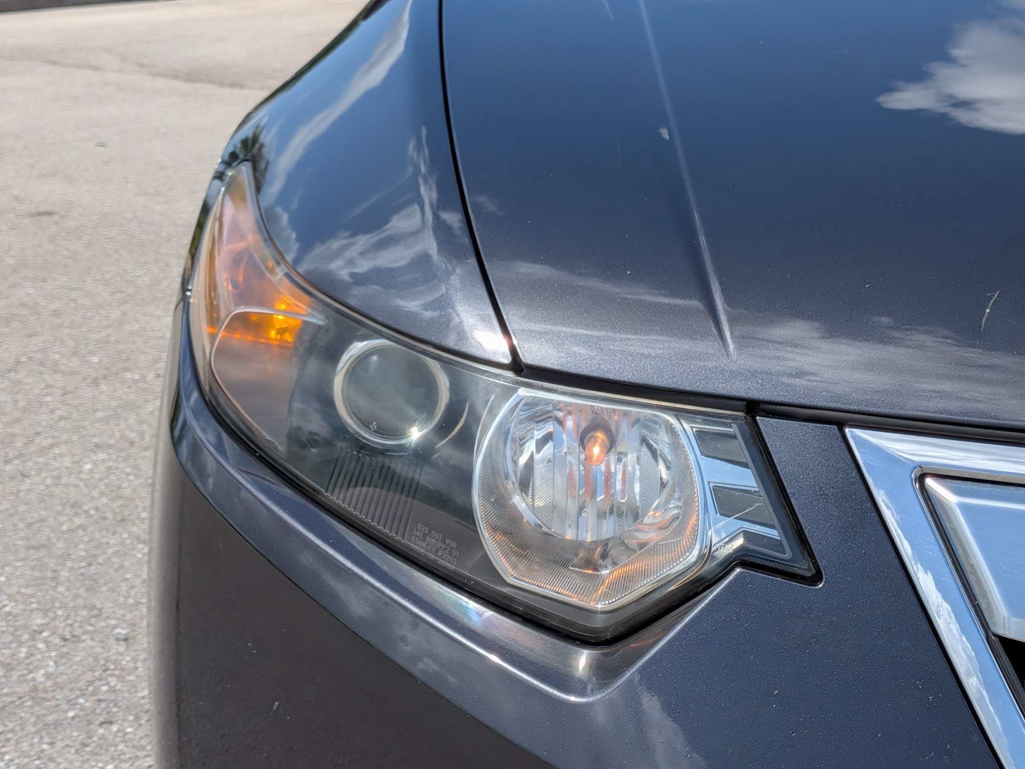 Used 2012 Graphite Luster Metallic Acura Tech Pkg image 10
