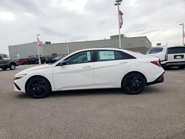 New 2026 White Hyundai SEL Sport image 8
