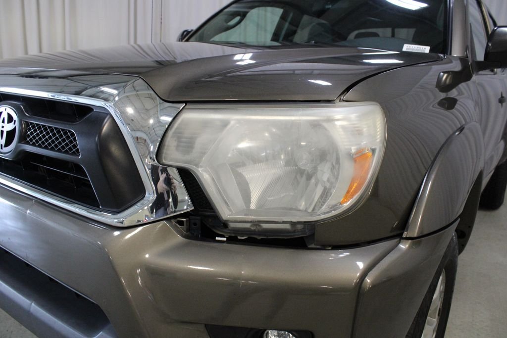 Used 2015 Pyrite Mica Toyota Base image 32