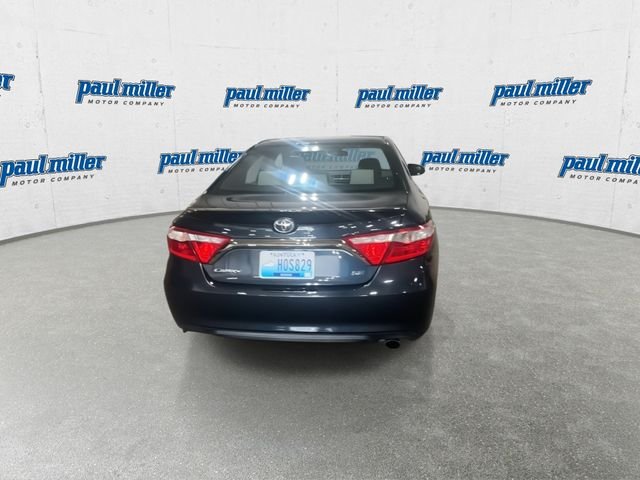 Used 2015 Gray Toyota SE image 10