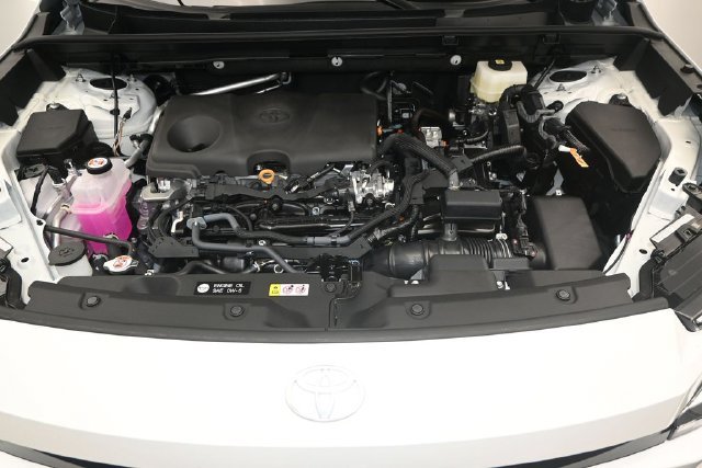 New 2026 Ice Cap Toyota XLE Premium image 17