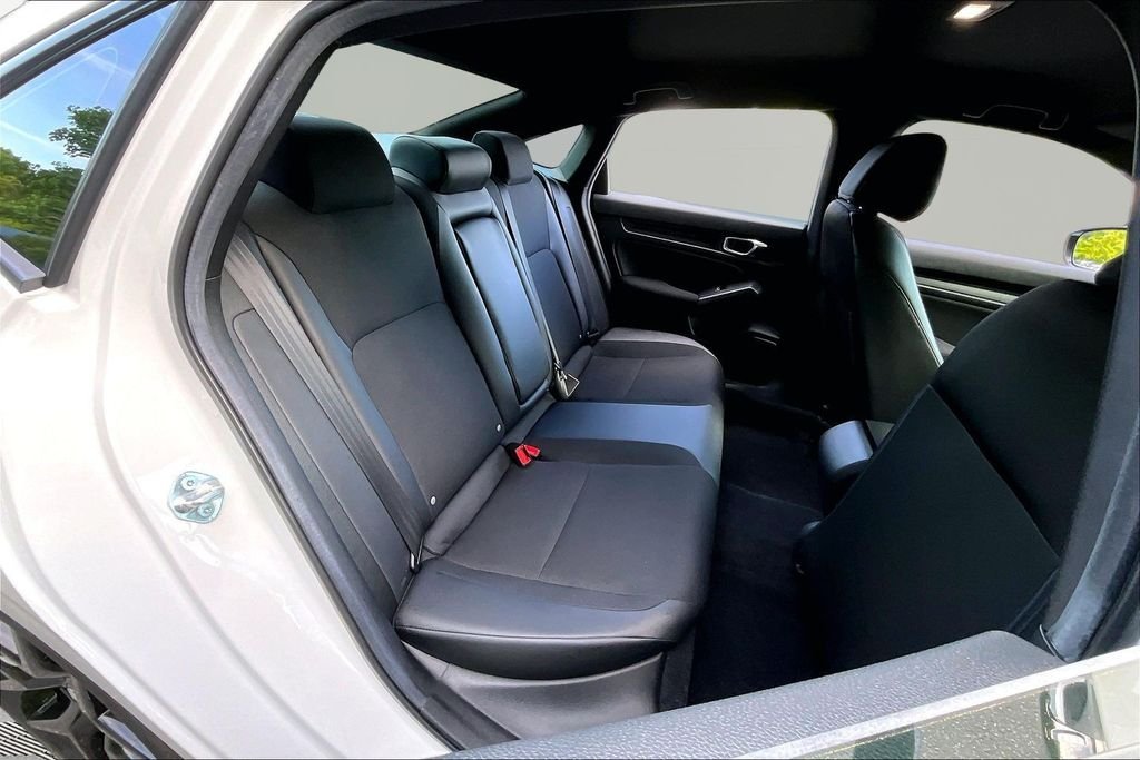 2025 Honda Civic Sport - Photo 17