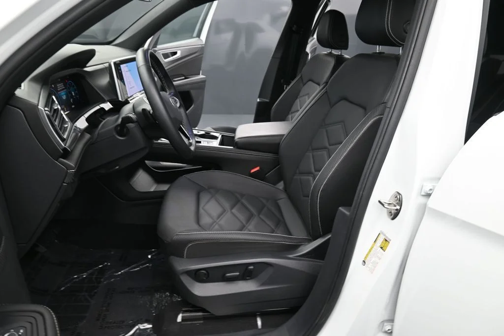 2025 Volkswagen Atlas Cross Sport SE w/Tech - Photo 24