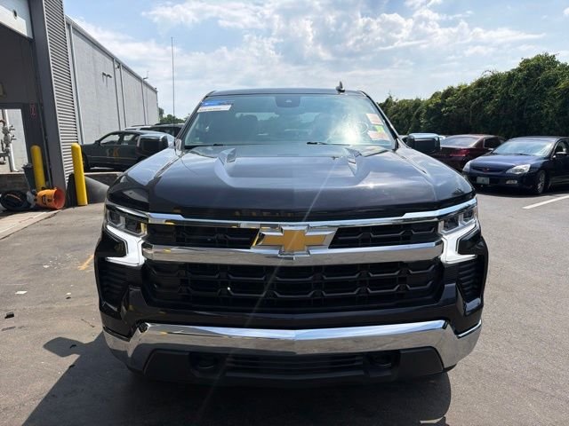 Used 2024 Gray Chevrolet LT image 2