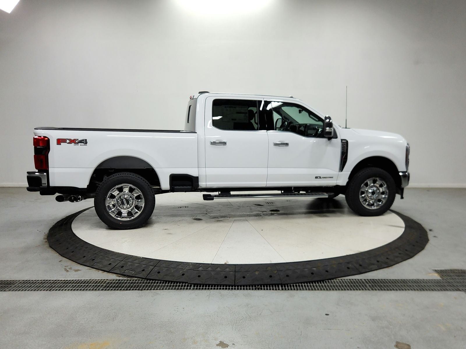 New 2026 Oxford White Ford F-250® Lariat® image 9