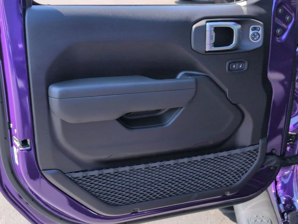 New 2026 Reign Exterior Paint Jeep Sport S image 13