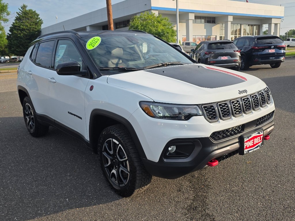 Used 2025 Bright White Clear Coat Jeep Trailhawk image 9