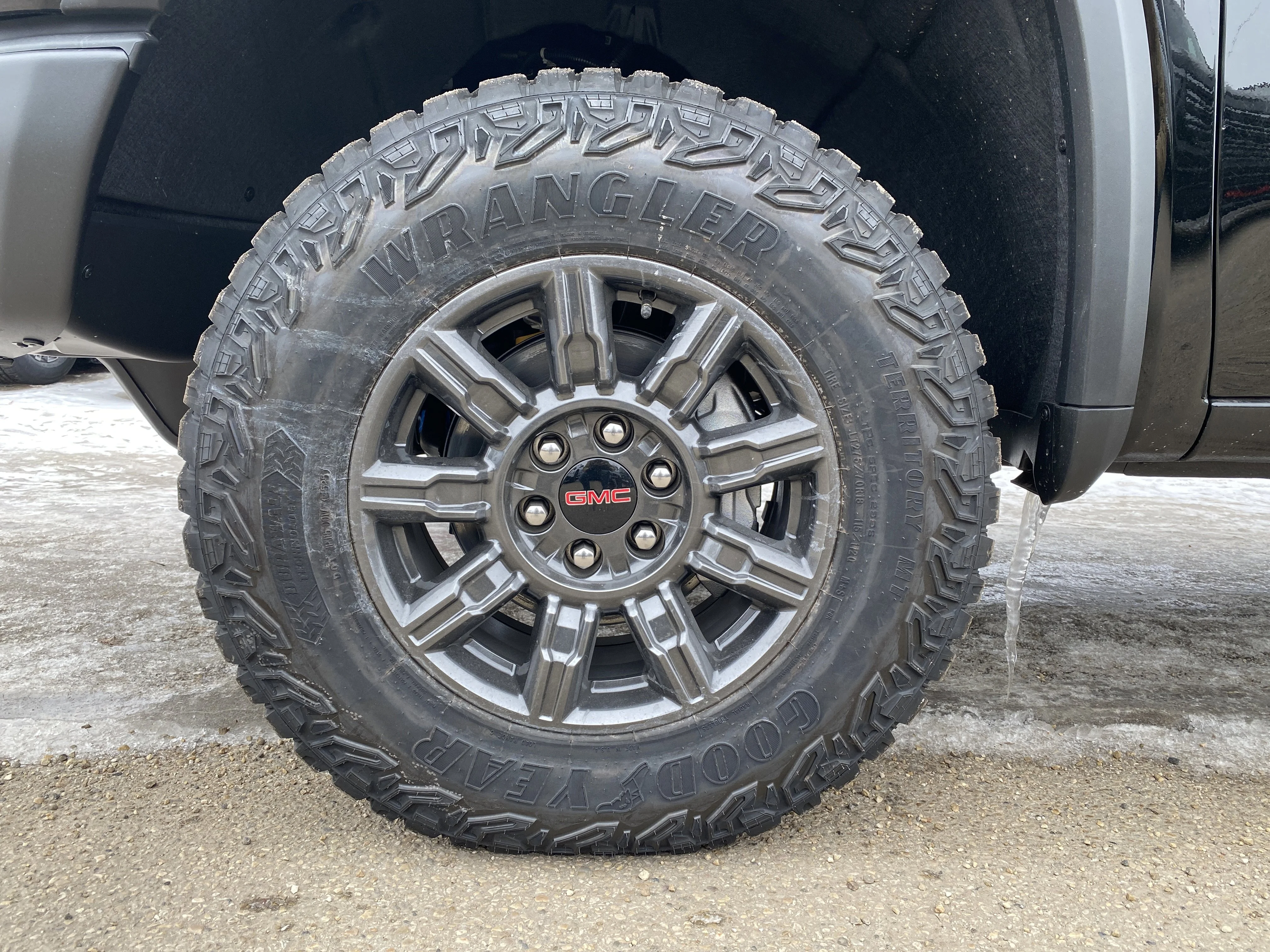New 2026 ONYX BLACK GMC AT4X image 12