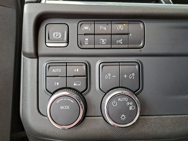 Used 2025 Black Chevrolet LT image 13