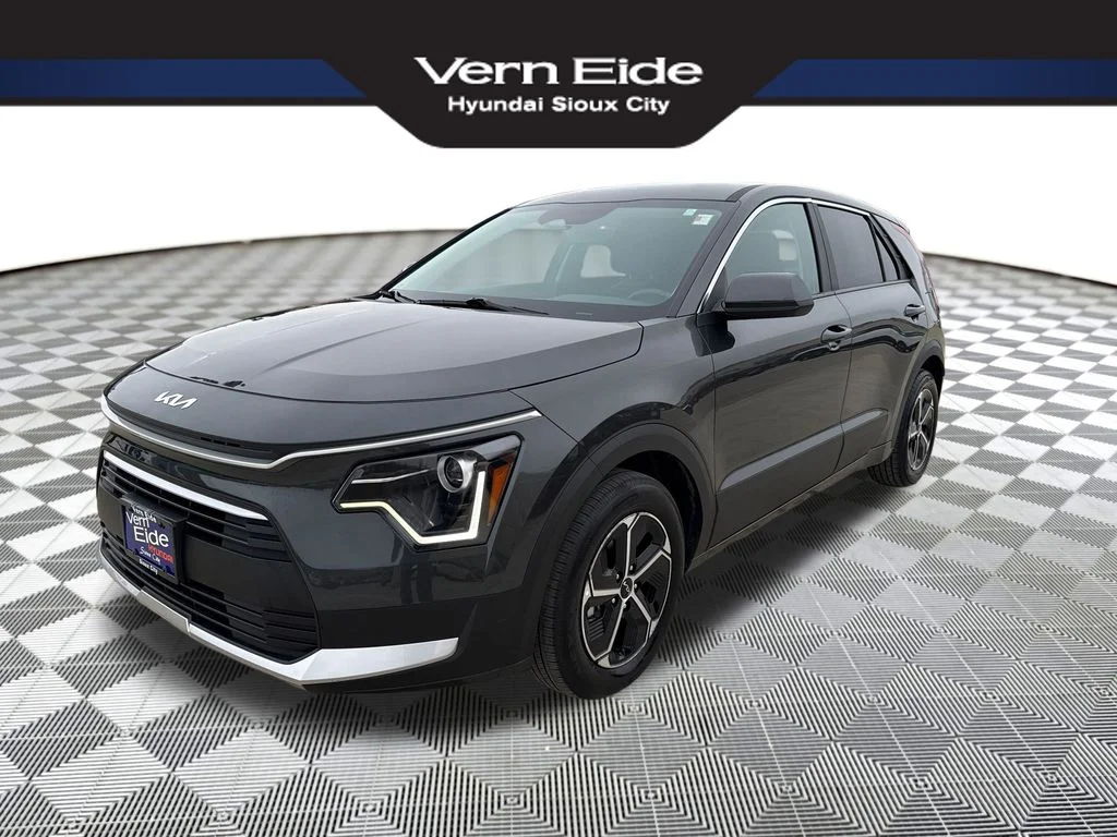 2024 Kia Niro LX