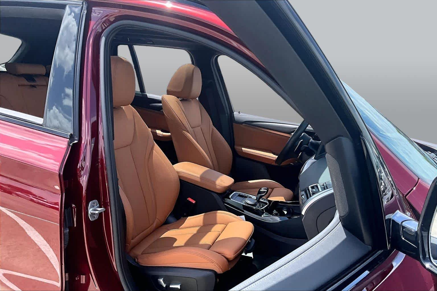 Used 2023 Aventurin Red Metallic BMW sDrive30i image 8