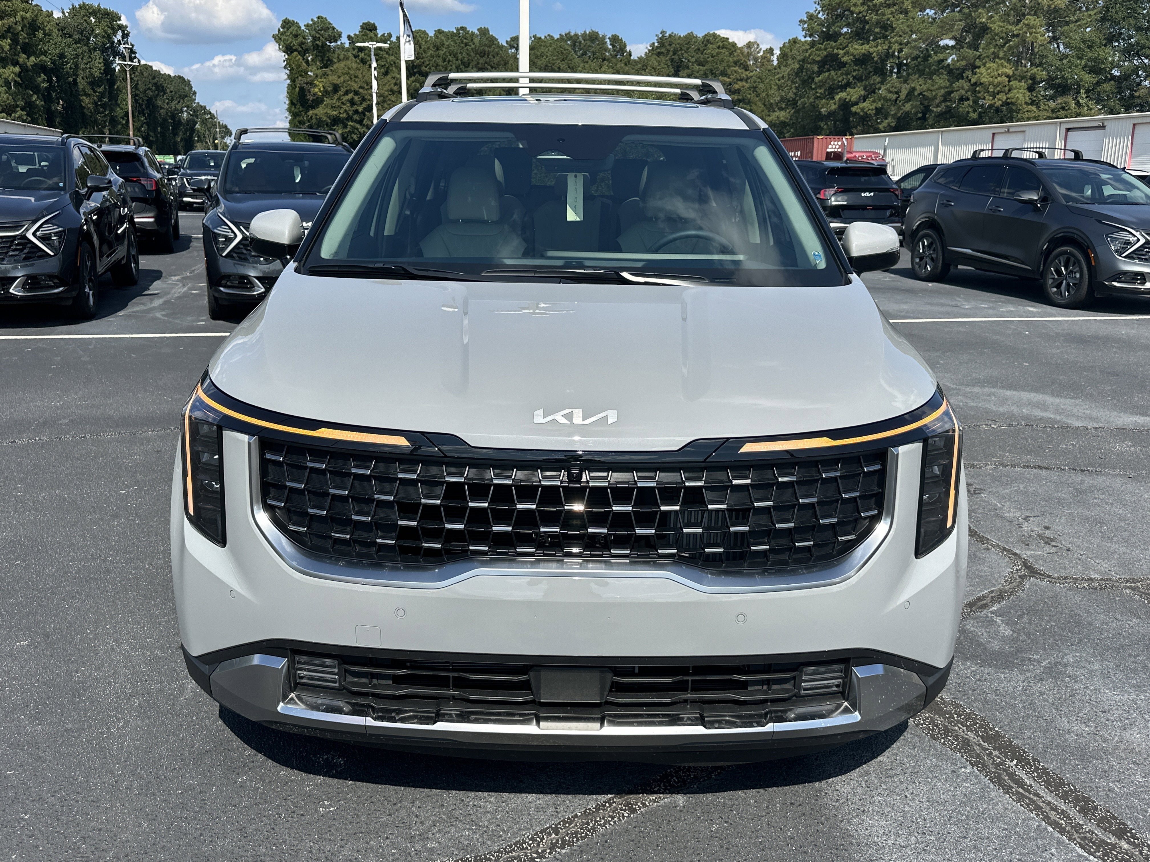 New 2026 Ceramic Silver Kia SX image 3