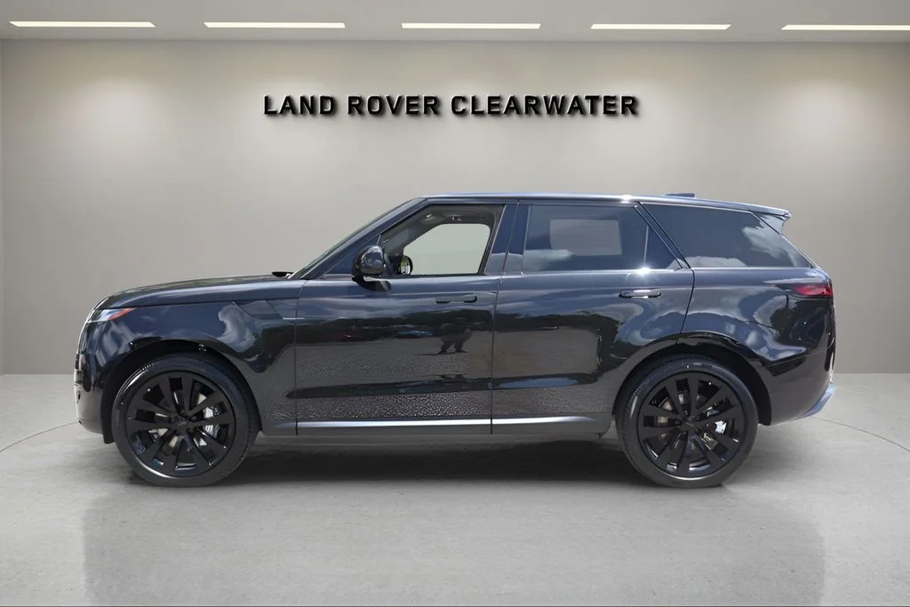 New 2026 Santorini Black Land Rover SE image 2