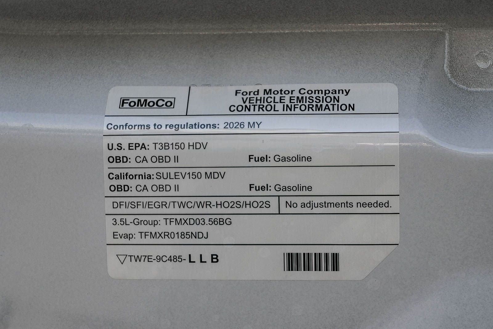 New 2026 Oxford White Ford Cargo Van image 33