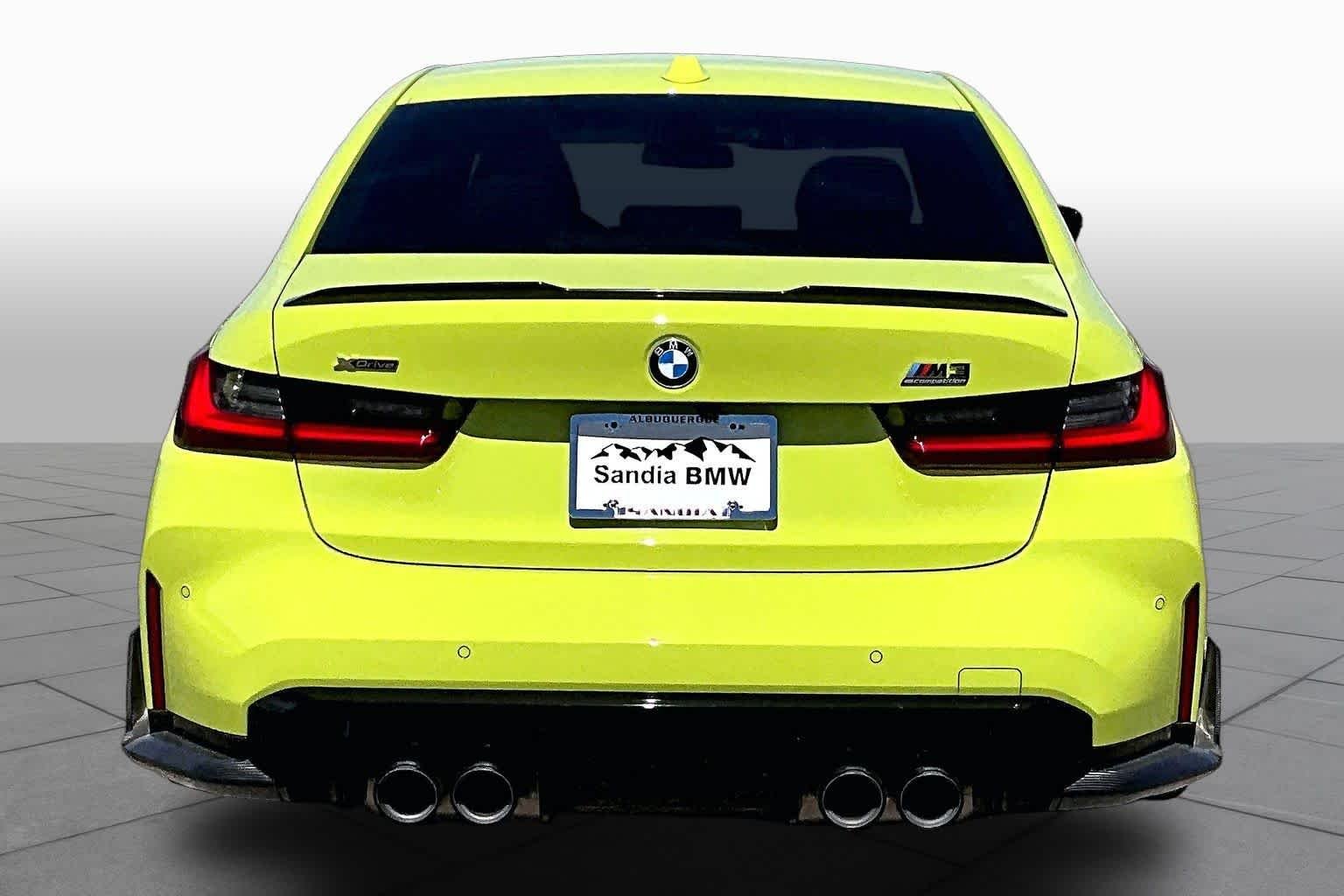 Used 2026 Sao Paulo Yellow BMW Competition xDrive image 4