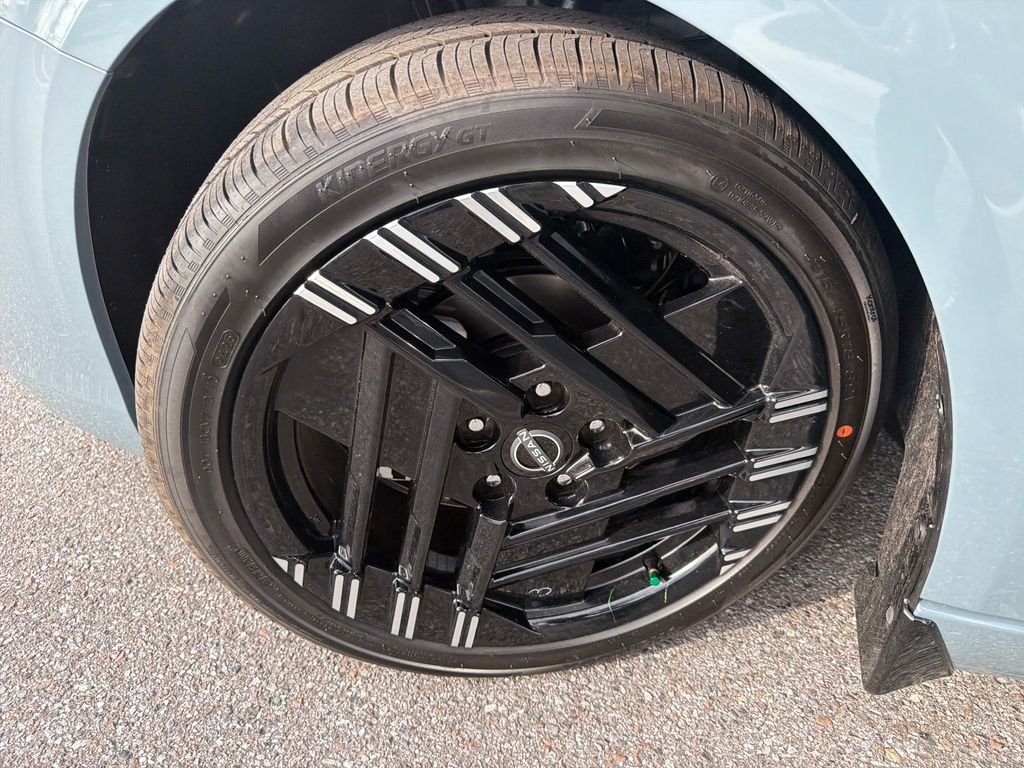 New 2026 Nissan Sentra SR 4D Sedan