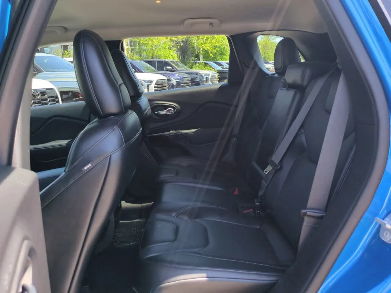 2023 Jeep Cherokee Altitude Lux - Photo 13
