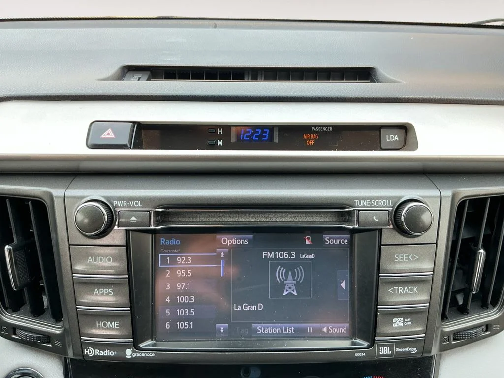 Used 2014 White Toyota Limited image 15
