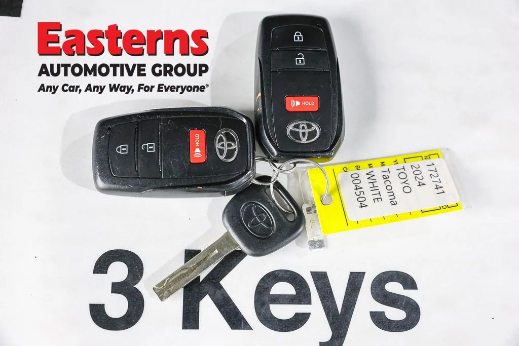 Used 2024 White Toyota SR image 78