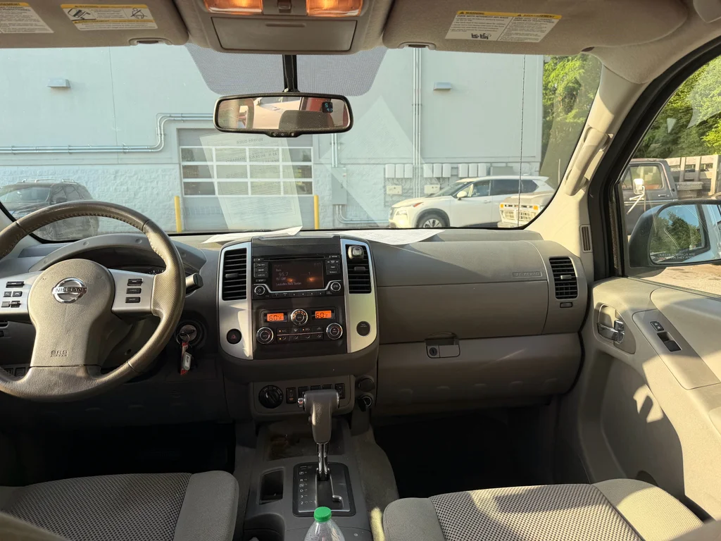Used 2016 Glacier White Nissan SV image 8