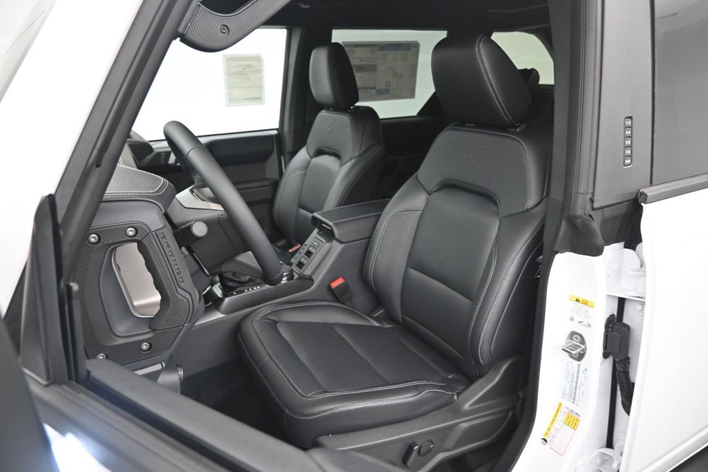 New 2026 Oxford White Ford Outer Banks image 8
