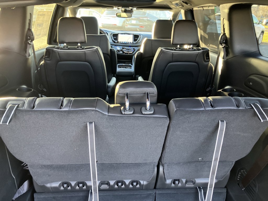 2026 Chrysler Pacifica Limited - Photo 40