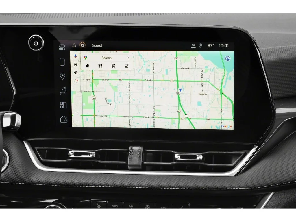 Used 2025 Green Chevrolet LT image 11