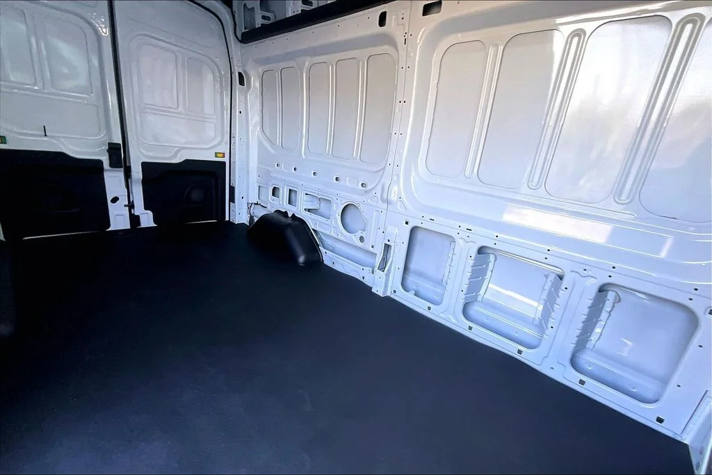 New 2026 Oxford White Ford Cargo Van image 10
