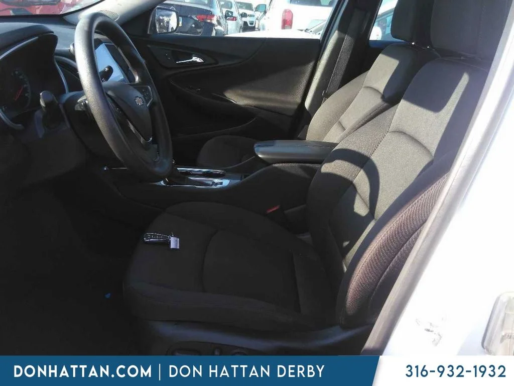 Used 2023 White Chevrolet LT image 8