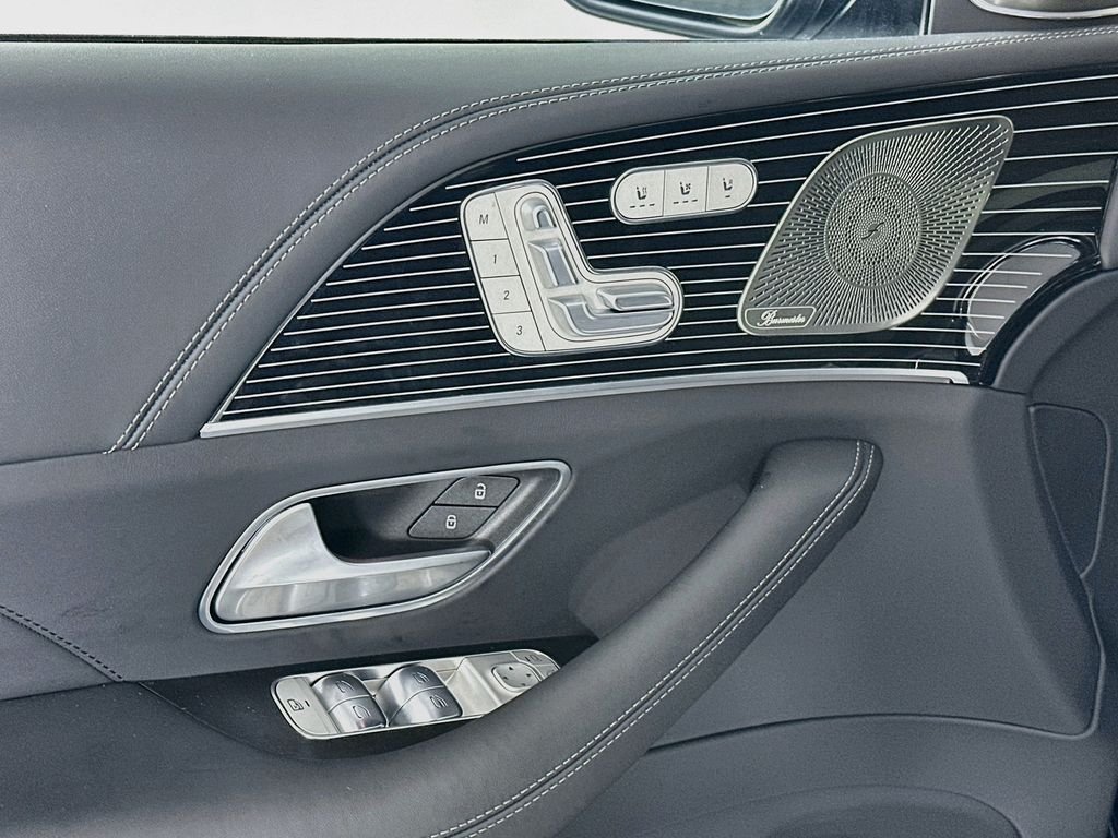 New 2026 Cirrus Silver Metallic Mercedes-Benz Maybach GLS 600 image 18