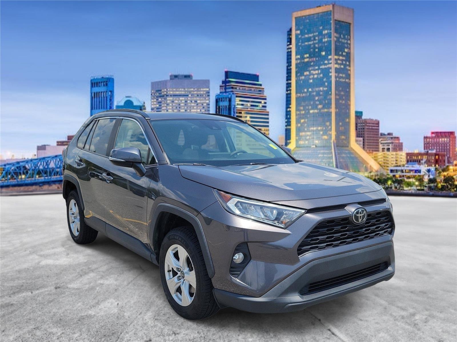 Used 2019 Magnetic Gray Metallic Toyota XLE image 4