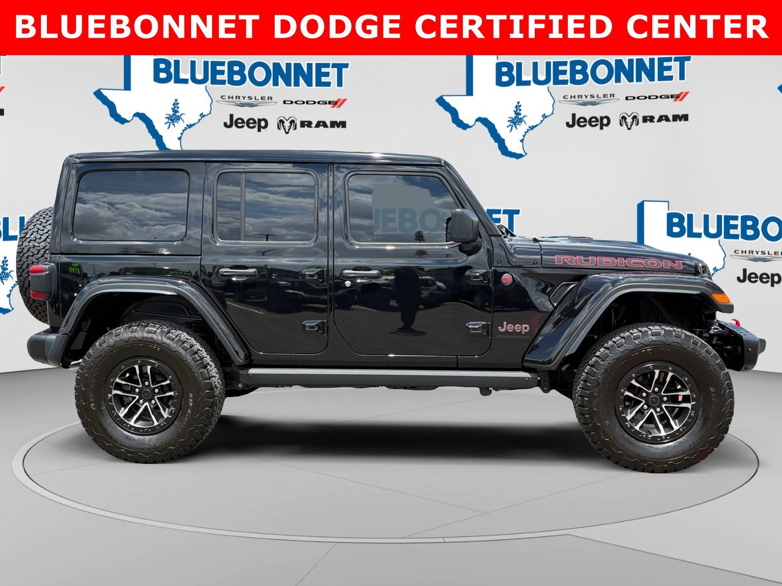 Used 2024 Black Clearcoat Jeep Rubicon X image 4