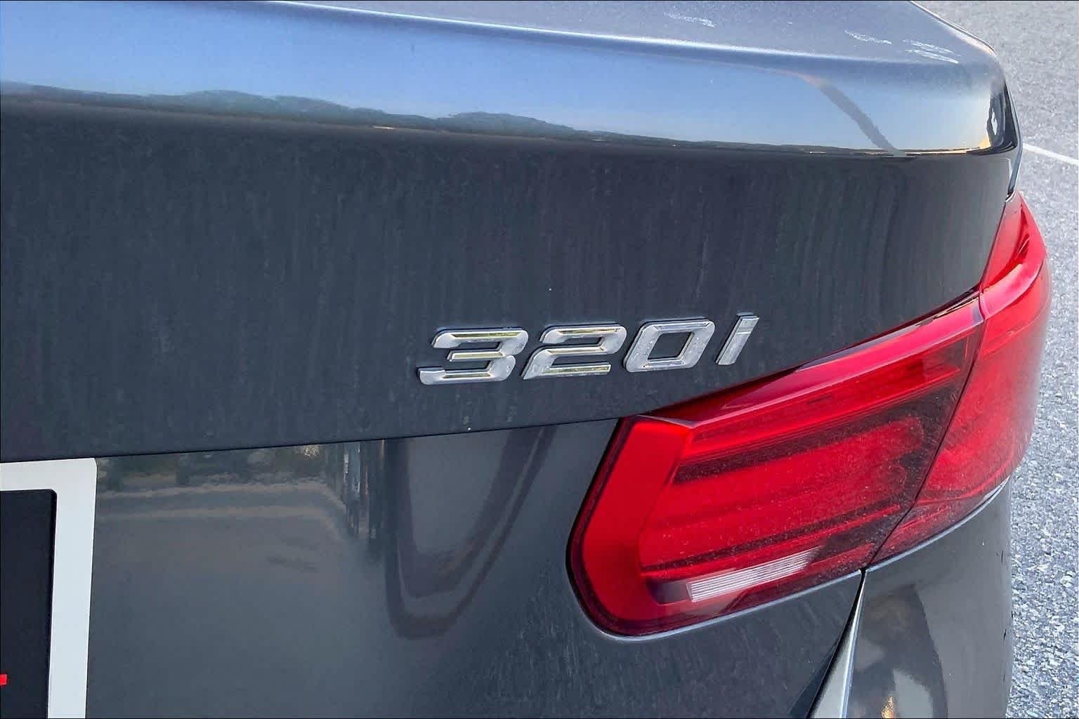 Used 2016 GREY BMW 320i image 10