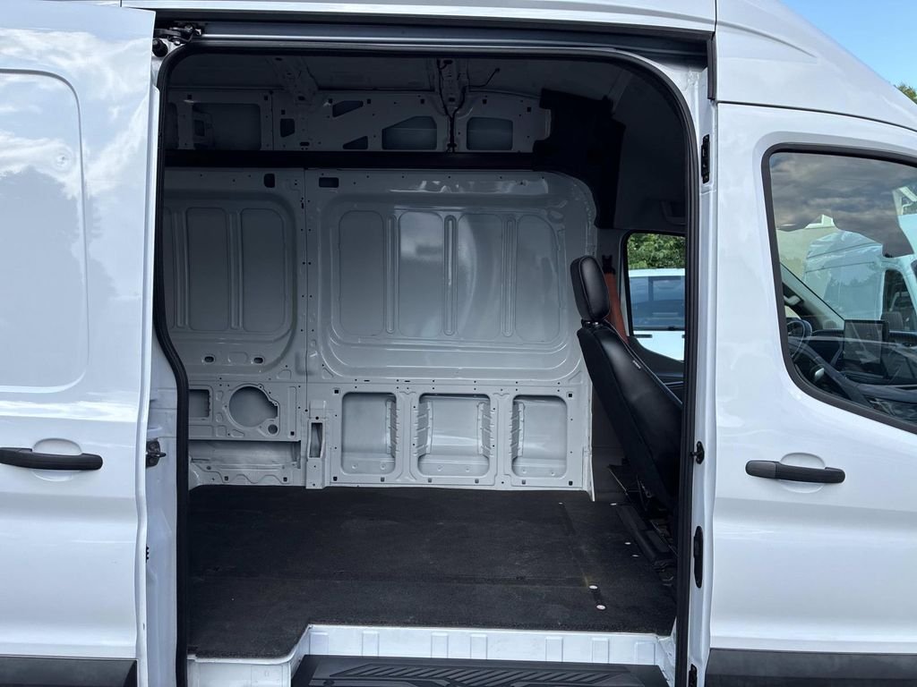 Used 2024 White Ford Base image 10