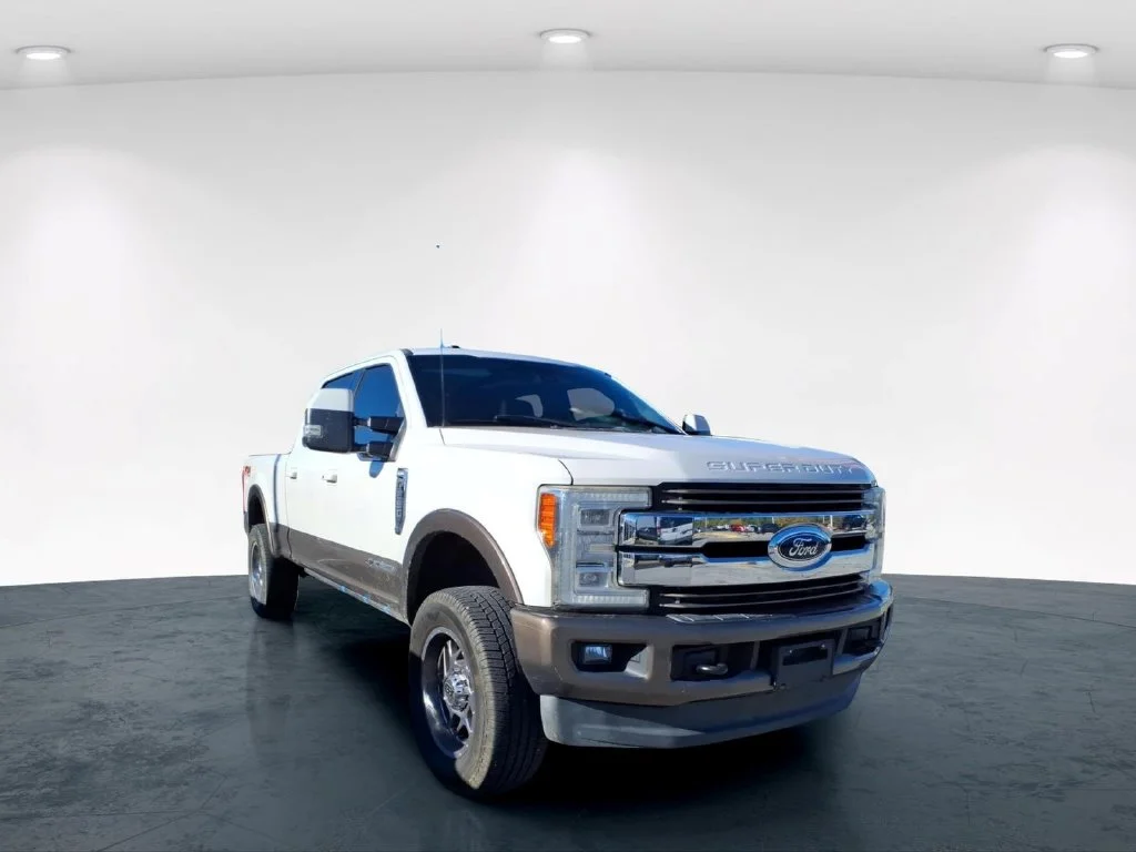 Used 2017 White Ford King Ranch image 10