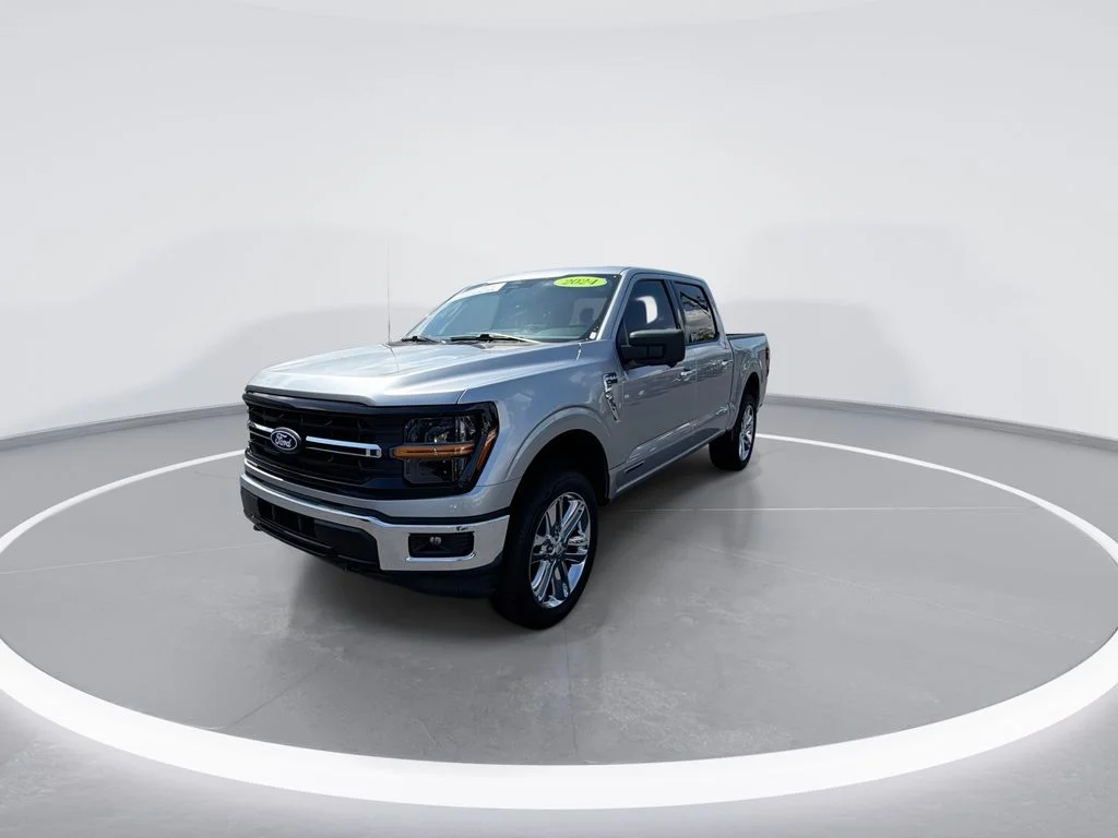 Used 2024 Silver Ford XLT image 4