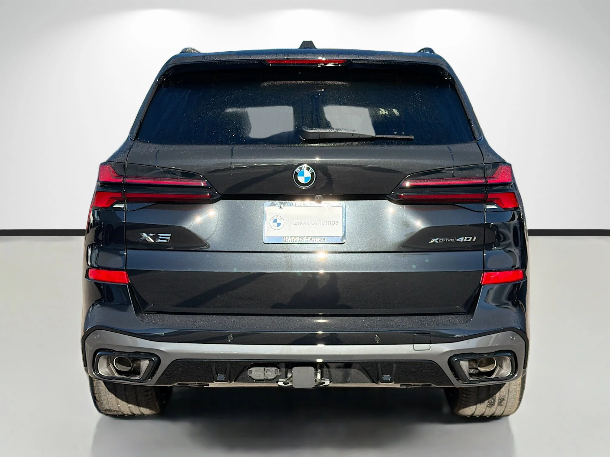 New 2026 Black Sapphire Metallic BMW xDrive40i image 4